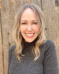 Emily Blouin's Instagram, Twitter & Facebook