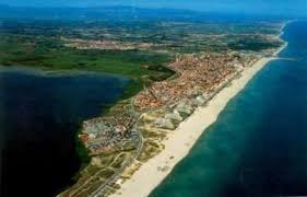 Location D Un Appartement Canet Plage Pour Les Vacances A Canet Plage Au Bord De La Mer De Canet Plage En Roussillon Dans Un Appartement En Location A Canet Canet Plage Plage Vacances