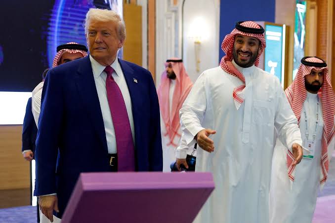 Saudi Crown Prince bin Salman will visit Trump on Nov 18, White House  official says | Reuters