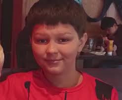 Persons of interest photos released in 2023 deadly shooting of teen outside  of Aurora mall