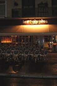 Les amoureux d'histoire se passionneront pour la ville aux cent clochers. Les Touristes Brasserie Bistrot A Caen Avec Linternaute