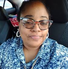 Happy birthday to sister queens