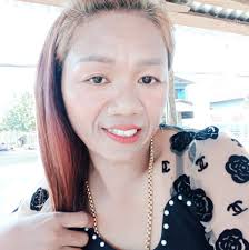 ຮ້ານ ແມ່ມ ບິວຕີ້ ຂາຍເຄື່ອງທົ່ວໄປ.