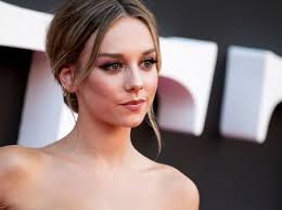 On may 19, 2020, netflix announced that she, danna paola, jorge lópez, álvaro rico and mina el hammani would not return for any further seasons after season three. Ester Exposito Bio Age Height Career Net Worth Boyfriend Ig Wiki