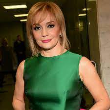 22 works in 24 publications in 2 languages and 41 library holdings. Perenesshaya Mikroinsult Tatyana Bulanova Dast Onlajn Koncert V Formate Karaoke Vokrug Tv