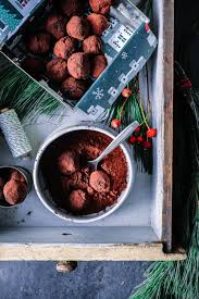Ein Rezept Fur Minz Schokoladentruffel Ein Schokoladiges Kuchengeschenk Rezept Rezepte Schokoladentruffel Weihnachtsrezepte