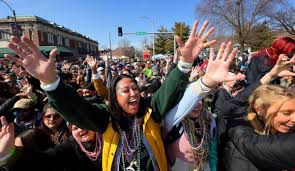 Photos: St. Louis Mardi Gras packs the streets of Soulard with annual  parade, partying