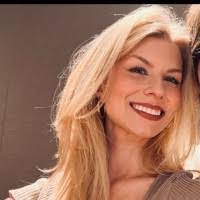 Olivia Riley's Instagram, Twitter & Facebook