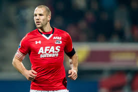 Ron vlaar (ned) currently plays for eredivisie club az alkmaar. Az Alkmaar Defender Ron Vlaar I Played Against Better Man Utd Teams