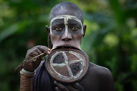 Tribal body painting photos — Glass