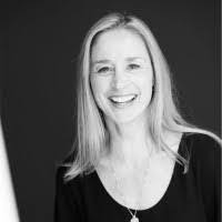 Lindsay Carter's Instagram, Twitter & Facebook