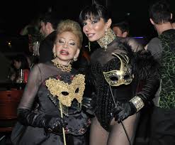 Isto porque, enquanto conversava com dois internautas, castelo branco convidou um quarto elemento para se juntar à conversa e acabou escandalizado com as imagens. Jose Castelo Branco Rei Do Carnaval De Rio Maior