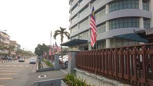 Dalam uud 1945 hasil amandemen 2002 tersebut juga dicantumkan fungsi dan hak dpr. Kempen Kibar Jalur Lembaga Hasil Dalam Negeri Malaysia Facebook