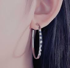 How to draw earring easy step by stephow to draw earring easy step by stephow to draw earring easy step by stepcomo desenhar, aula de desenho, tutorial,desen. What Is The Hoop Earrings Psychology A Fashion Blog