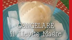 In genere gli amanti del lievito madre ne recuperano un pezzetto dagli amici e, a quel punto, conservano e usano il proprio. Congelare Il Lievito Madre Youtube
