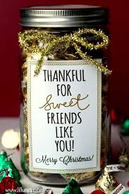 20 Ideas To Choose A Great Gift For Your Best Friend Pretty Designs Inexpensive Christmas Gifts Inexpensive Christmas Jar Gifts