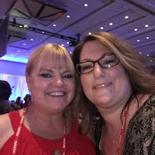 Debbie Kent (@DebbieDkent)