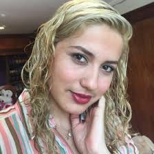 Iris Quevedo (barbiepink81660)