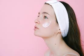 Pencuci muka yang sememangnya telah terbukti dapat mengatasi masalah kulit berminyak dan diyakini oleh kebanyakan pengguna di malaysia! 4 Sabun Cuci Muka Untuk Kulit Kering Dan Kusam Yang Bagus Di Alfamart