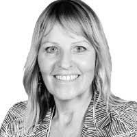 Lea Gilbert's Instagram, Twitter & Facebook