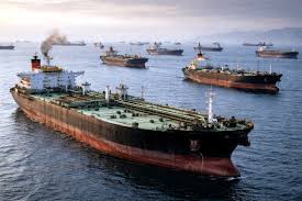 美国对伊朗实施新的石油制裁。