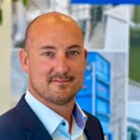 90+ "Julian Maier" profiles