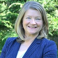 Karen Mcmahon's Instagram, Twitter & Facebook