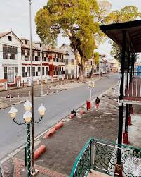 Suriname is a multiethnic, multicultural, multilingual, and multireligious country without a true national culture. Suriname Reisefuhrer Besuchen Sie Jetzt Bevor Jemand Anderes