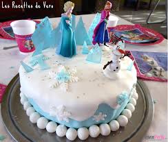 Un Gateau D Anniversaire Reine Des Neiges Incroyable Recette Gateau Anniversaire Reine Des Neiges Gateau Reine Des Neiges Gateau Anniversaire