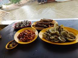 What does muara sungai mean in malay? Medan Ikan Bakar Muara Sungai Duyung Melaka Restaurant Reviews Phone Number Photos Tripadvisor