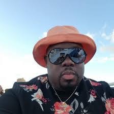 Bruce Ehrenberg's Instagram, Twitter & Facebook