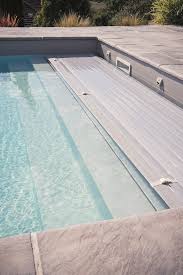 Maîtrisez l'abri de votre piscine depuis l'intérieur de la maison ou dans le jardin. Volet Immerge Rollinside Activite Piscine