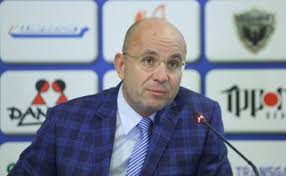Un cv cu puncte de suspensie la rubrica „activitate științifică și de cercetare, ministrul educaţiei, sorin cîmpeanu, menţionează în cv că este autor/coautor pentru 18 cărţi / capitole în cărți / manuale. Cozmin GuÈ™Äƒ DevoaleazÄƒ Atacul Momentului Slugile RezerviÈ™tilor Au SÄƒrit Pe Sorin Cimpeanu Ce I ManÄƒ N LuptÄƒ Bugetul Ro