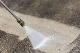 • utilisez un grattoir à peinture à gratter autant peinture possible. Moisissure Sur Le Sol En Beton Nettoyage Facile I Fortelock