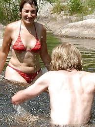 Pervert Mom Pictures Search (201 galleries)