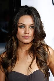View image mila kunis and jason segel in forgetting sarah marshall. forgetting sarah marshall, starring and written by jason segel (freaks and geeks, undelcared, knocked up) opens april 18. Mila Kunis Long Curls Mila Kunis Looks Stylebistro
