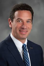 Berns takes oath of office as Beachwood's next mayor; Isaacson elected  council president