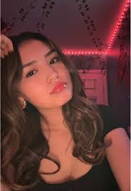 Michaela Mcleod's Instagram, Twitter & Facebook