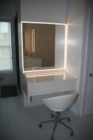 40 Reference Of Modern Vanity Table With Lighted Mirror In 2020 Diy Vanity Mirror Dressing Table Mirror Modern Vanity Table