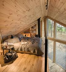 Ein Kleines Holzhaus Von 35 M2 Fur Wochenenden Und Sie Konnen Es Mieten Deco Planet Eine In 2020 Haus Und Wohnen Kleines Haus Einrichtung Haus Und Heim