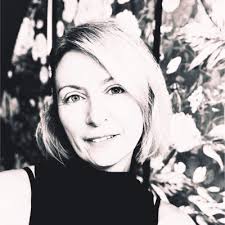 💫 I've recently joined Kotn as an Account Coordinator! For those who know  me, you'll know how close the fashion industry is to my heart—especially  when it's a brand like Kotn, dedicated