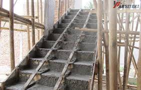 Sebelum dilakukan, anda perlu memperhatikan terlebih dahulu elevasi atau ketinggian dari lantai yang berada dibawahnya. Harga Borongan Membuat Tangga Beton Terbaru 2021 Arisiteki
