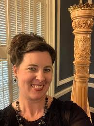 Serena Kamps's Instagram, Twitter & Facebook