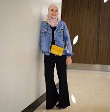 Deskripsi toko zaskia mecca official. Hamil Keempat Intip Gaya Denim Modis Zaskia Adya Mecca Hijab Dream Co Id