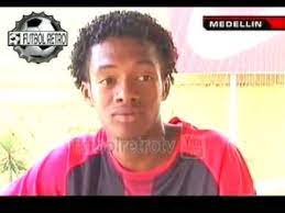 He is known for his direct style of play, including his pace (both on and off the ball) as well as his dribbling skills. Juan Guillermo Cuadrado De Independiente Medellin A Udinese 2009 Futbol Retor Tv Youtube