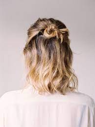 We have looked through hundreds of hairstyles to find the best short solutions for busy fashionistas and career women. 5 Everyday Hairstyles That Take Less Than 5 Minutes To Do Hair Styles Short Hair Styles Short Wedding Hair