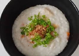Tuang bubur kentang ayam ke dalam mangkuk saji, sirami dengan kecap manis dan berikan irisan telur dadar. Resep Bubur Ayam Rice Coocker Anti Gagal Resep Us