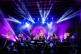We did not find results for: Flogging Molly Swinging On The Devil S Dance Floor Slug Magazine
