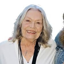 🇨🇦✝️ SAHM homeschooling 4 kids 6 and under! Sharing motherhood, faith,  family and homeschooling content! Would love to grow/ connect in here/ IG  🫶🙏