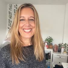 Hi. Is there anyone here who is an odd job/handyperson, who would be  willing to tackle the weeds in my garden please? I recently had a gardener  bring my shingle to a '